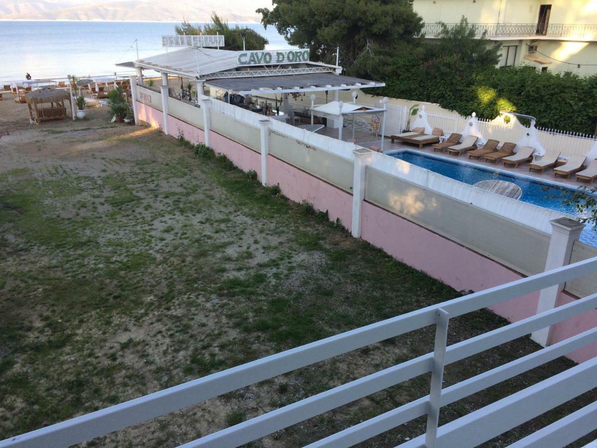 Hebes On The Kavos